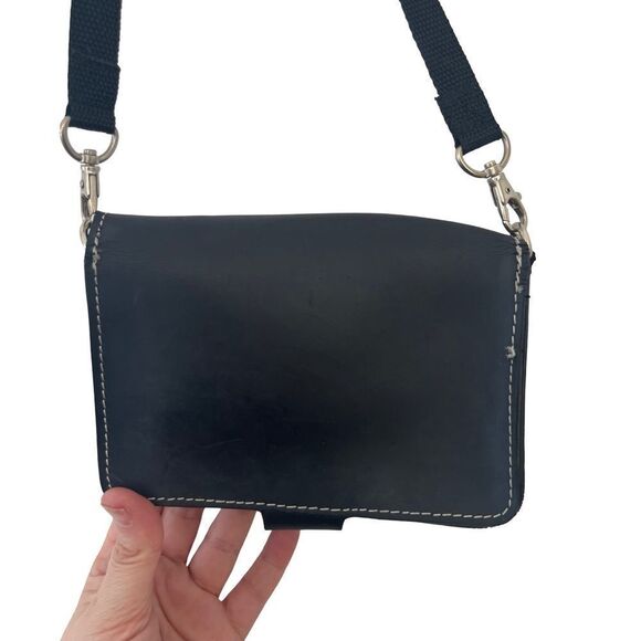 Vtg Little Earth Black Recycled Rubber Bottle Cap Closure Crossbody Purse - Picture 4 of 10